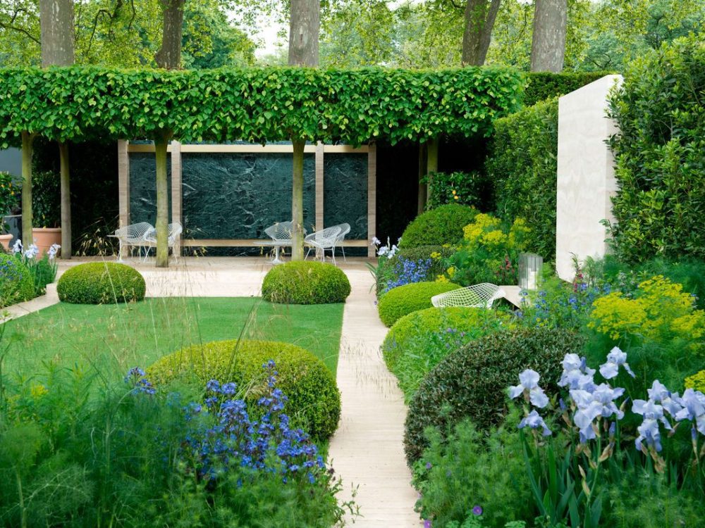 E1BGHD The Telegraph Garden, a gold medal winner at The Chelsea Flower Show 2014, London, UK